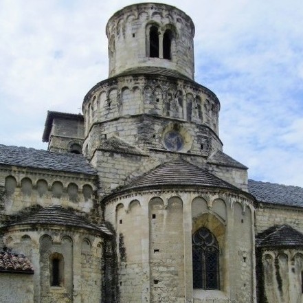 france/auvergne-rhone-alpes/abbatiale-de-cruas