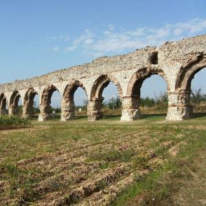 france/auvergne-rhone-alpes/aqueduc-romain-du-gier