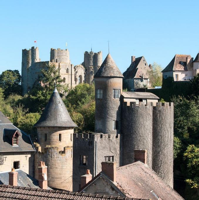 france/auvergne-rhone-alpes/bourbon-l-archambault