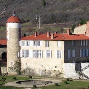 france/auvergne-rhone-alpes/chateau-de-la-batisse