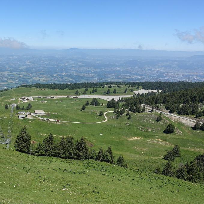 france/auvergne-rhone-alpes/cret-de-chatillon