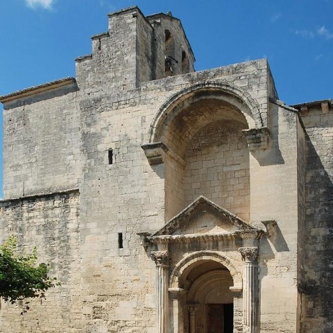 france/auvergne-rhone-alpes/eglise-de-saint-restitut