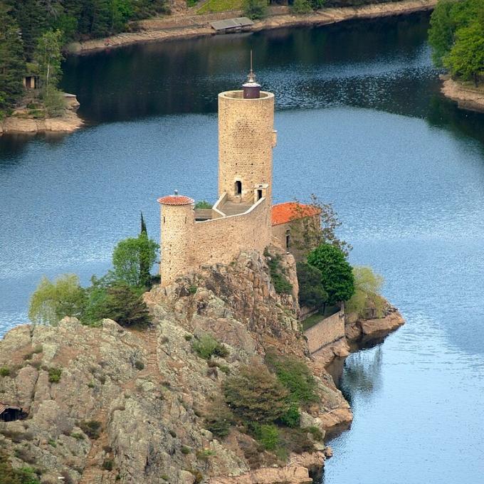 france/auvergne-rhone-alpes/gorges-de-la-loire