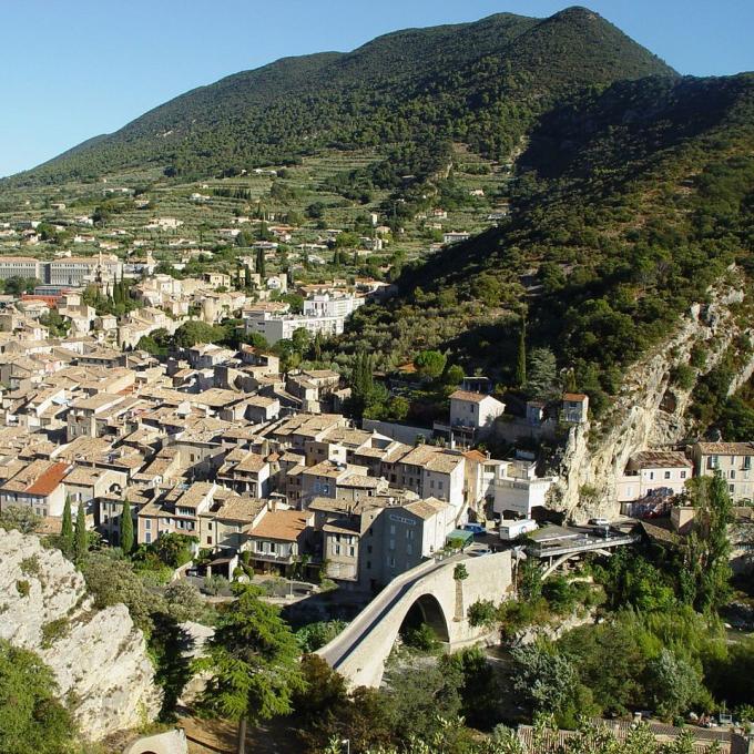 france/auvergne-rhone-alpes/nyons