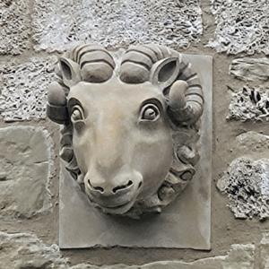 france/auvergne-rhone-alpes/romans-sur-isere/maison-du-mouton