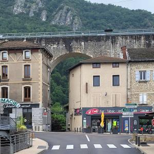 france/auvergne-rhone-alpes/saint-nazaire-en-royans/aqueduc