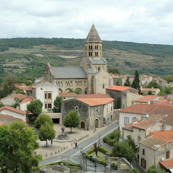 france/auvergne-rhone-alpes/saint-saturnin