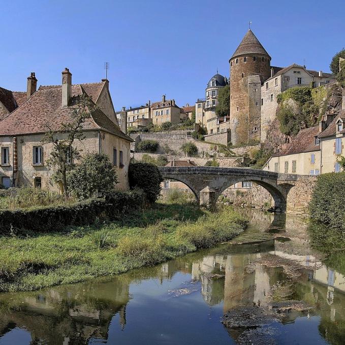 france/bourgogne-franche-comte/semur-en-auxois