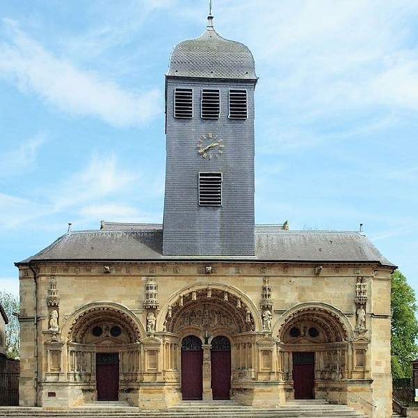 france/grand-est/eglise-de-vouziers