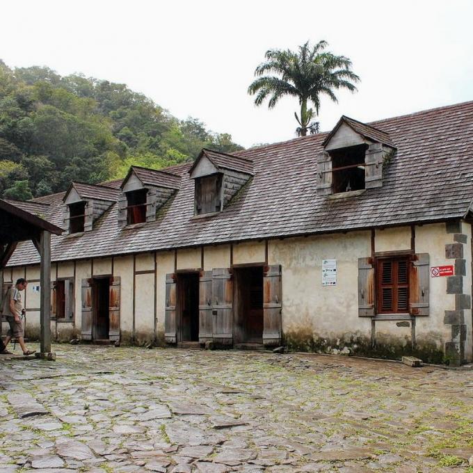 france/guadeloupe/habitation-la-griveliere