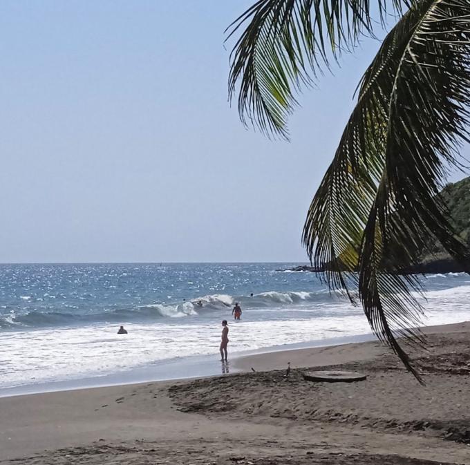 france/guadeloupe/plage-de-la-grande-anse-des-trois-rivieres