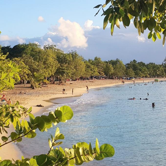 france/guadeloupe/plage-du-souffleur-de-port-louis