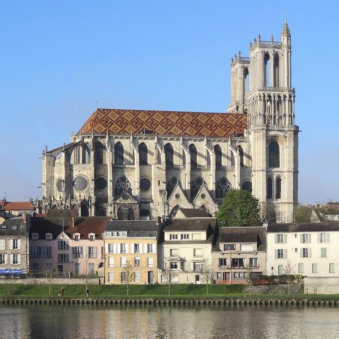 france/ile-de-france/collegiale-de-mantes-la-jolie