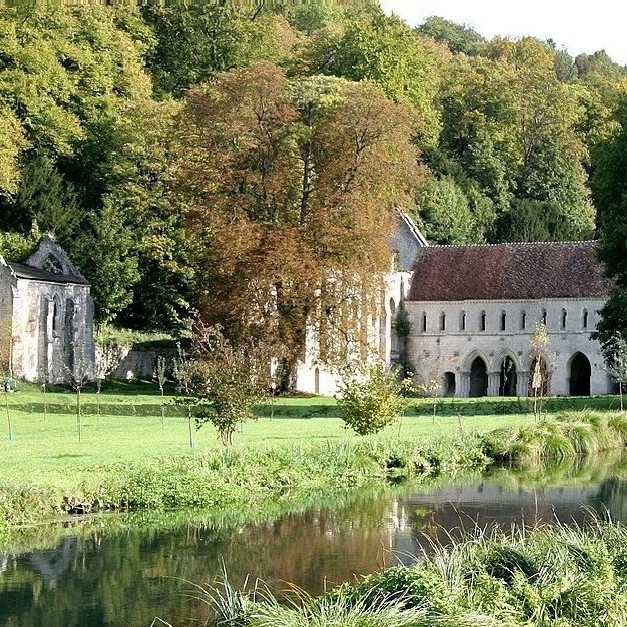 france/normandie/abbaye-de-fontaine-guerard