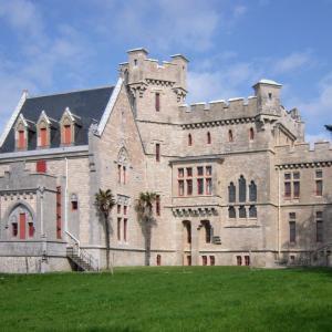 france/nouvelle-aquitaine/chateau-observatoire-abbadia