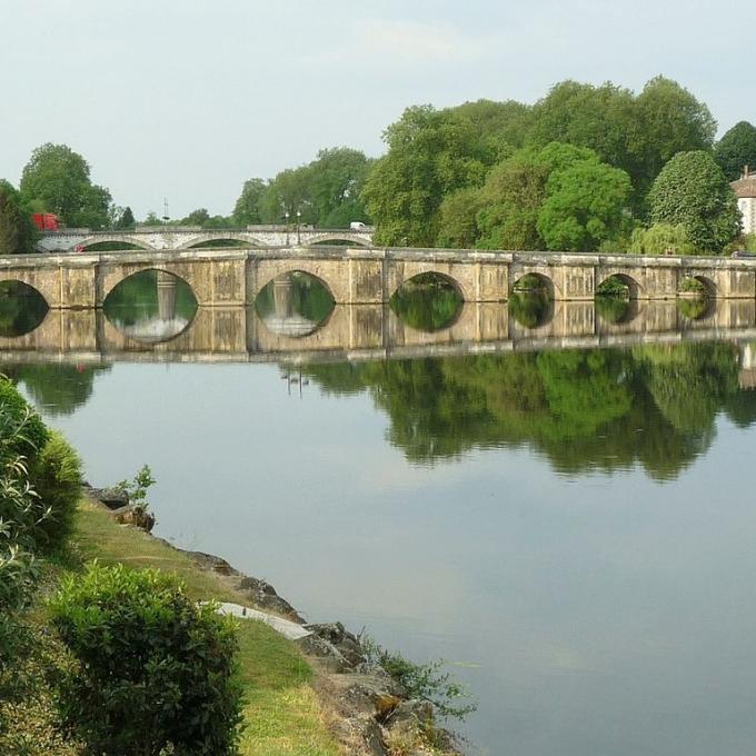 france/nouvelle-aquitaine/confolens