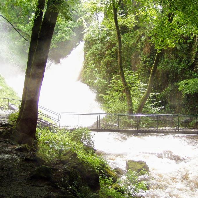 france/nouvelle-aquitaine/gimel-les-cascades