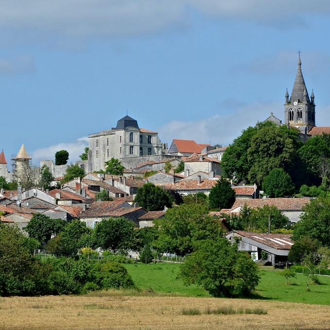 france/nouvelle-aquitaine/villebois-lavalette