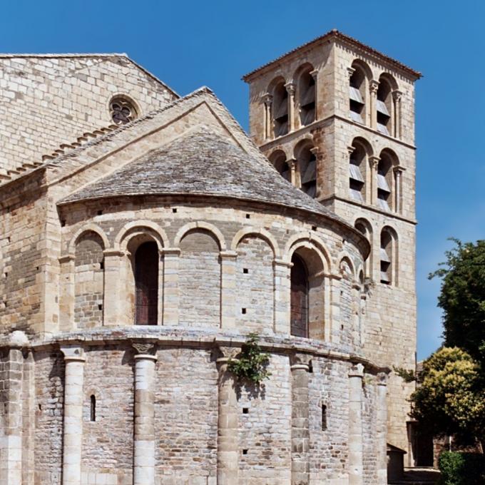 france/occitanie/abbaye-de-caunes-minervois