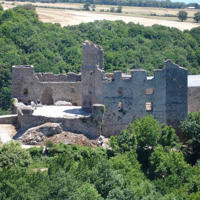 france/occitanie/chateau-de-saissac