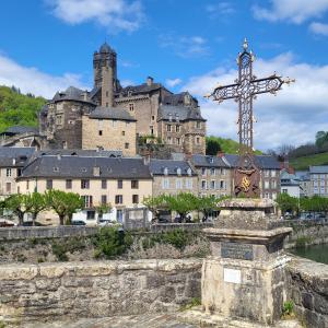 france/occitanie/estaing-aveyron