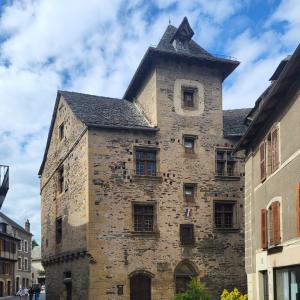 france/occitanie/estaing-aveyron