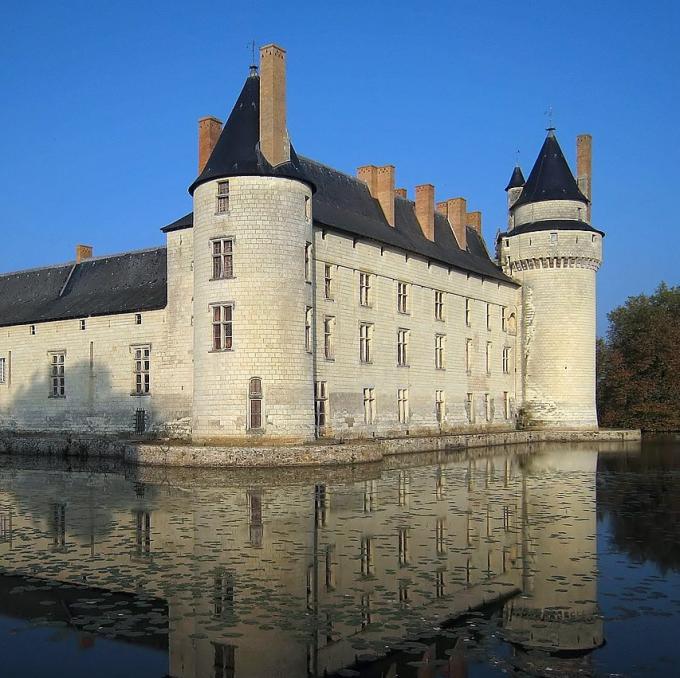 france/pays-de-la-loire/chateau-du-plessis-bourre