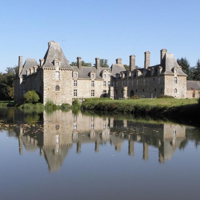 france/pays-de-la-loire/chateau-du-rocher