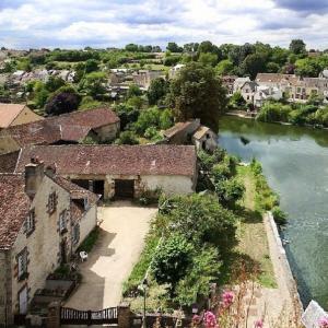 france/pays-de-la-loire/fresnay-sur-sarthe