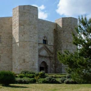 italia/castel-del-monte