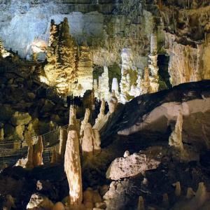 italia/grotta-di-frasassi