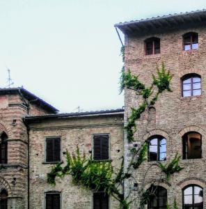 italia/san-gimignano