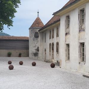 schweiz/bursins/chateau-du-rosey