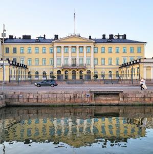 suomi/helsinki/presidentinlinna