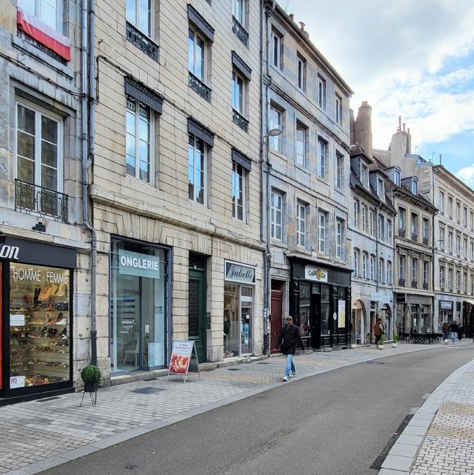 Besançon - Rue Des Granges. Présentation Et Avis Des Voyageurs.