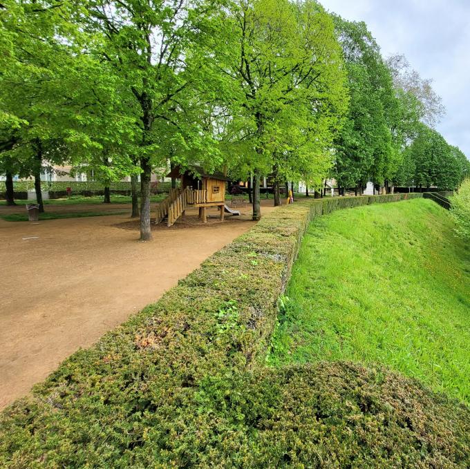 Bourg-en-Bresse - Promenade Du Bastion. Présentation Et Avis Des Voyageurs.