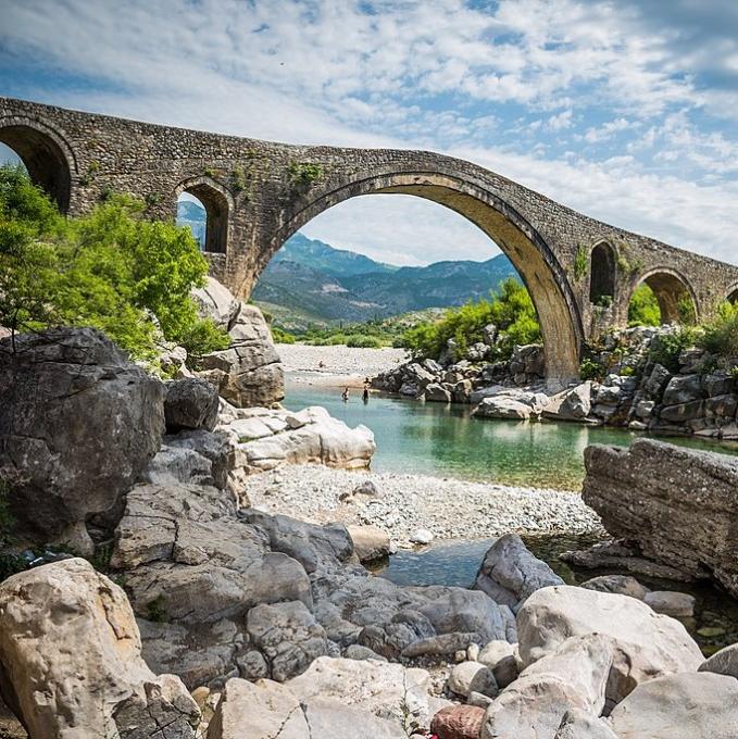 Shkoder - Ura E Mesit. Présentation Et Avis Des Voyageurs.