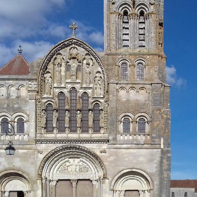 Vézelay Top 10 Des Choses à Faire Guide De Voyage Visite - 