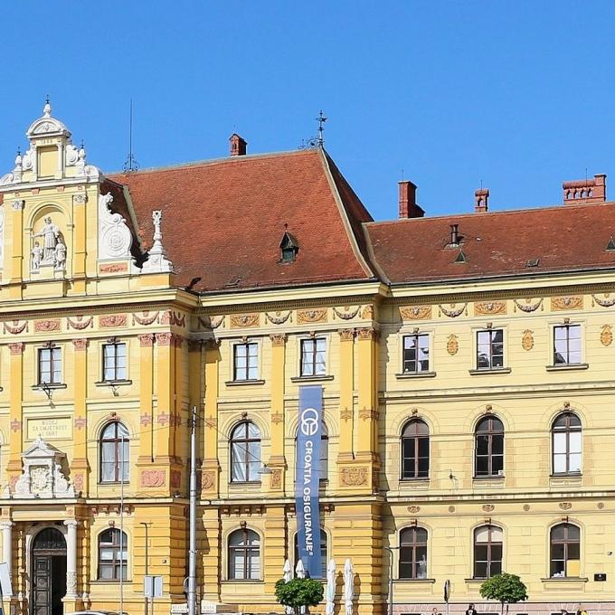 Zagreb - Muzej Za Umjetnost I Obrt. Présentation Et Avis Des Voyageurs.